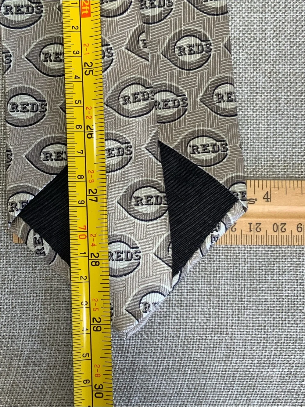 Cincinnati Reds Silk Tie Ralph Marlin MLB Made USA